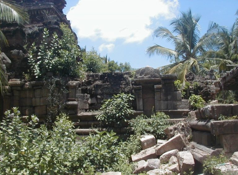 State of the temple prior to renovation
